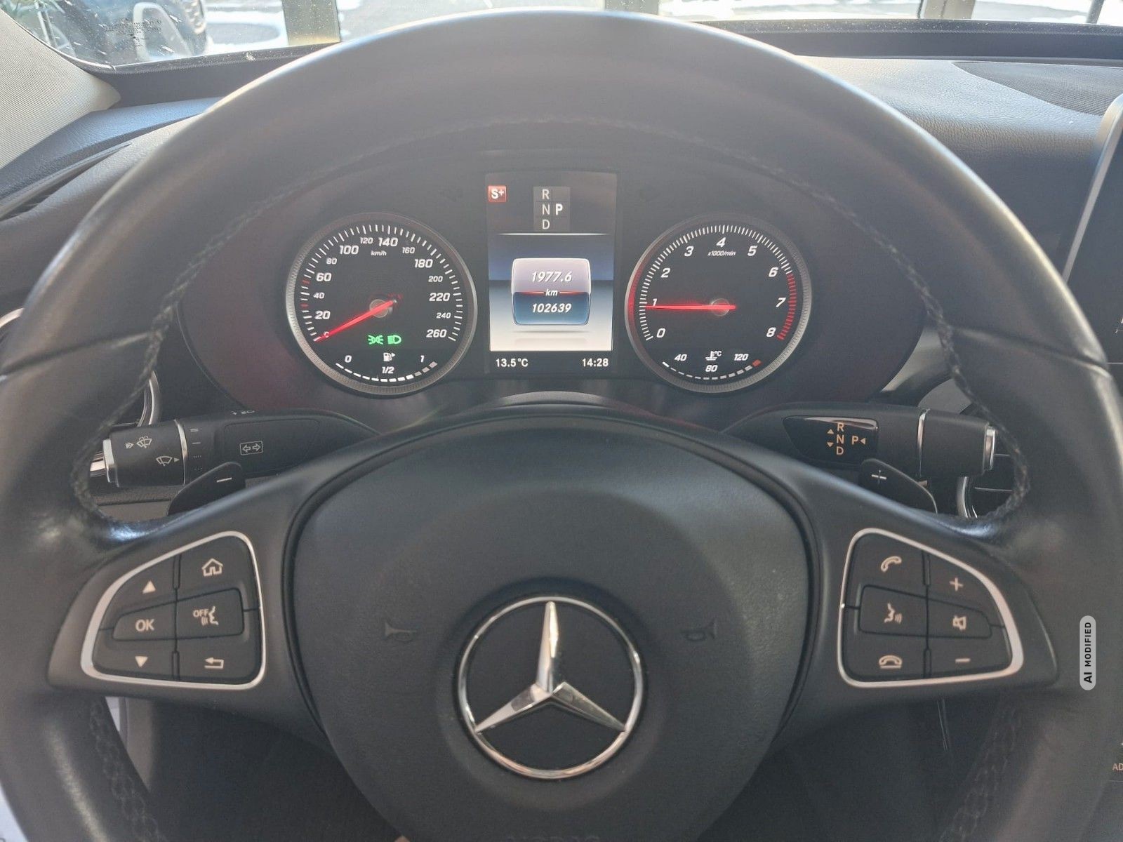 Mercedes-Benz C 300 Avantgarde*LED*SHZ*Navi*AHK*