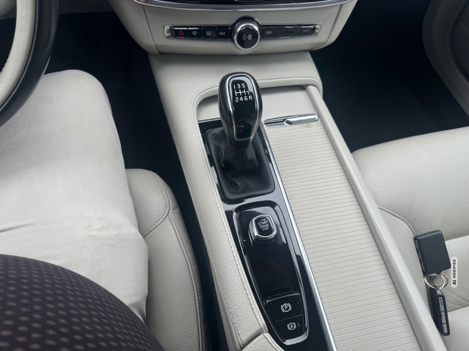 Volvo V90 Kombi Momentum Leder PDC MFL Navi Lane Temp