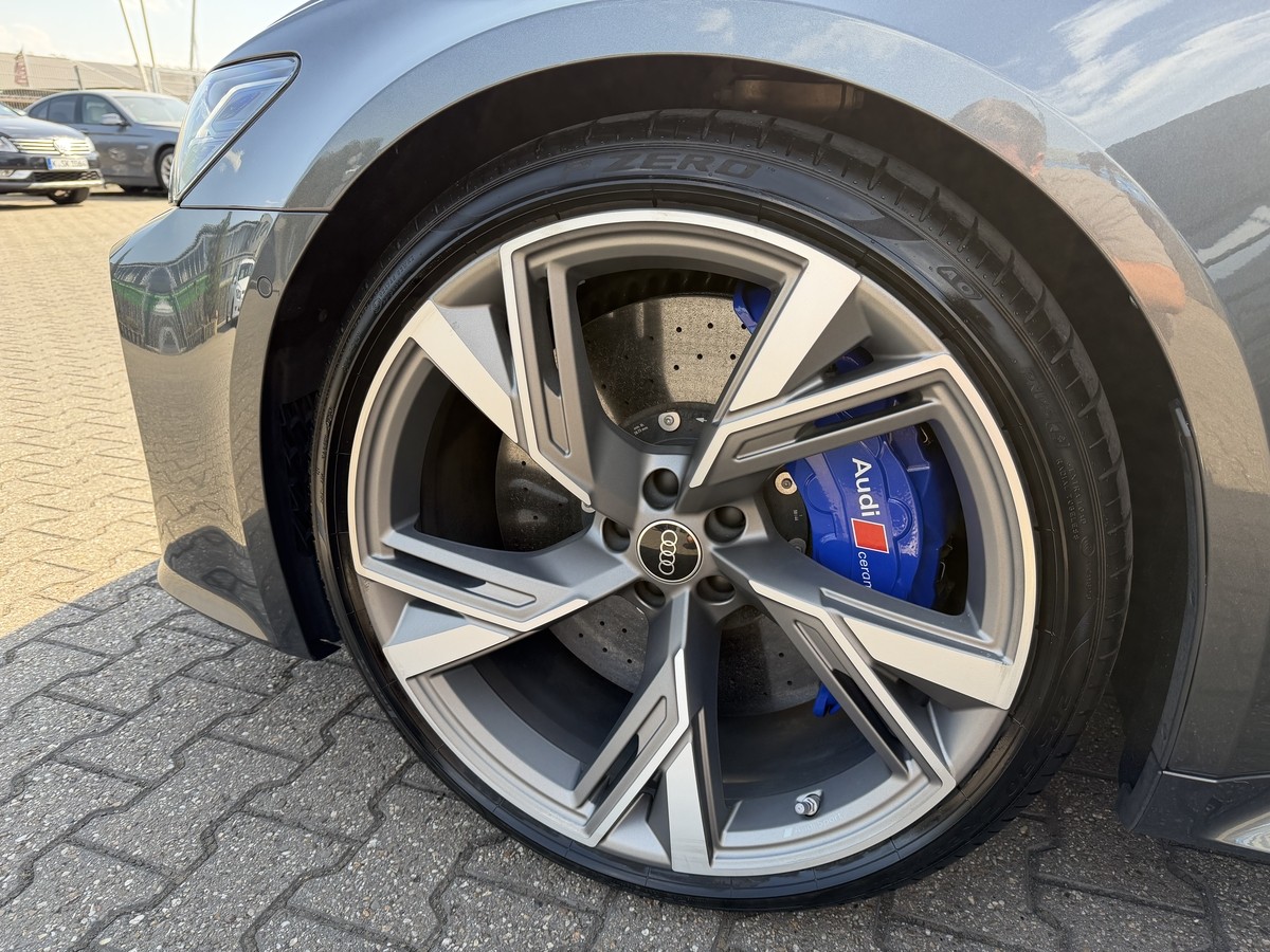 Audi RS6 Avant 4.0 TFSI quattro Dynamik Plus B&O Laser