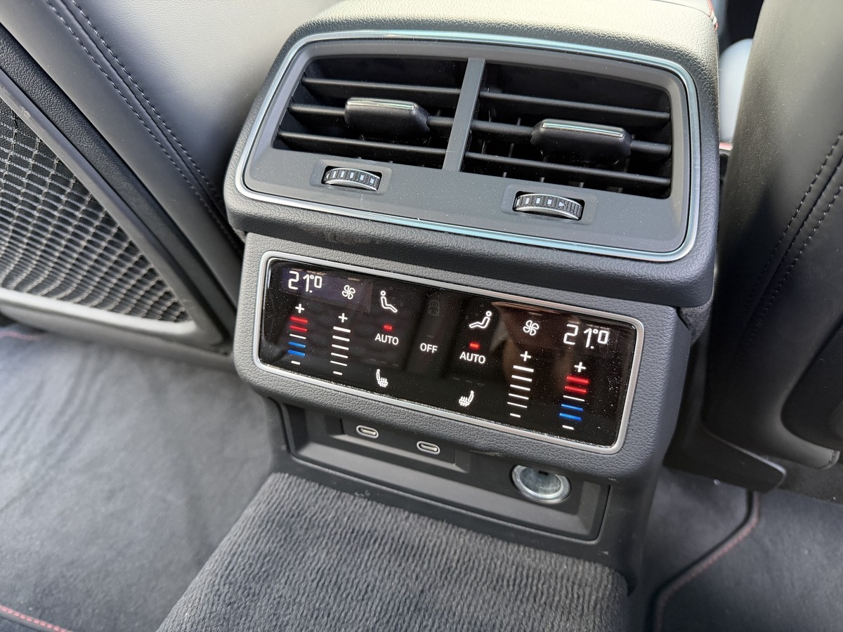 Audi RS6 Avant 4.0 TFSI quattro Dynamik Plus B&O Laser