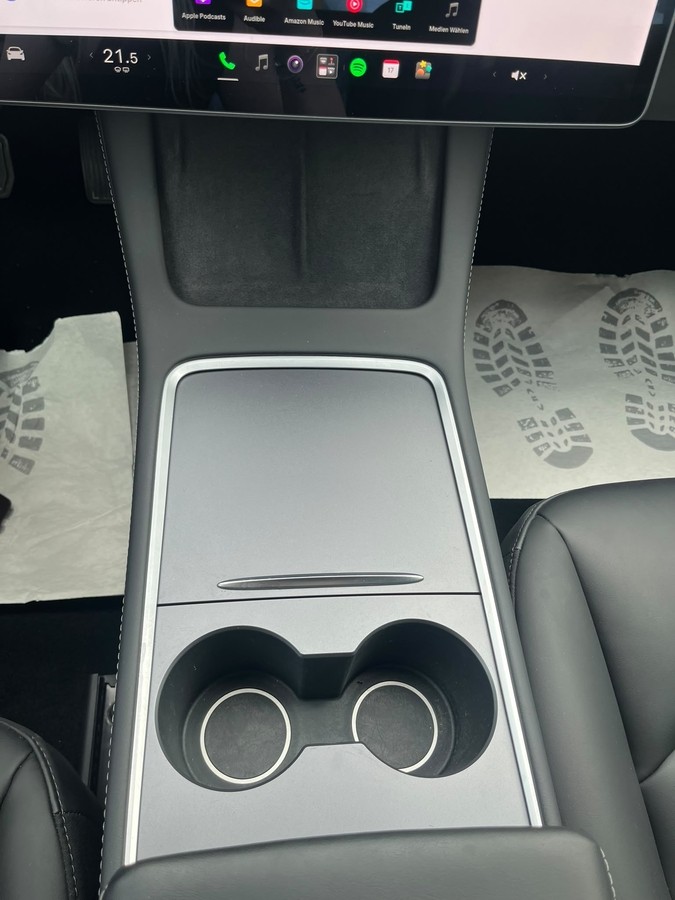 Tesla Model 3 RWD*Facelift*Wärmepumpe*SOH 93%*1.Hand*