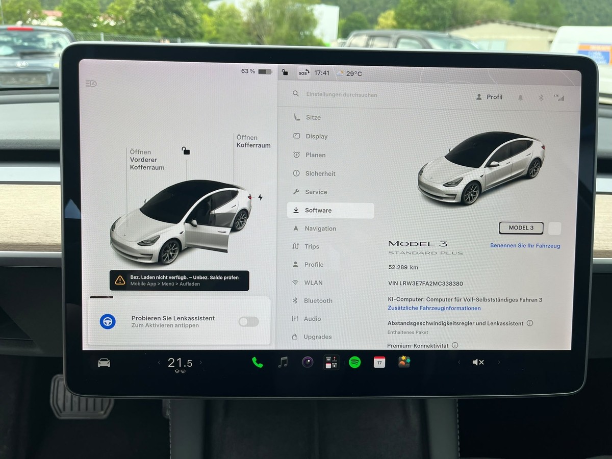 Tesla Model 3 RWD*Facelift*Wärmepumpe*SOH 93%*1.Hand*
