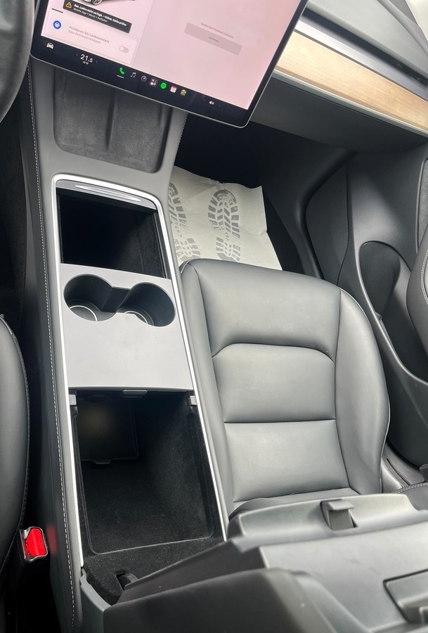 Tesla Model 3 RWD*Facelift*Wärmepumpe*SOH 93%*1.Hand*