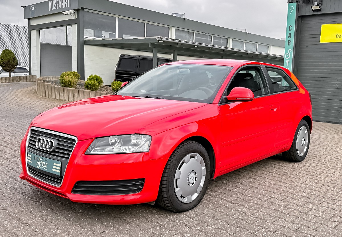Audi A3 1.6 Attraction DSG S-tronic Klima 