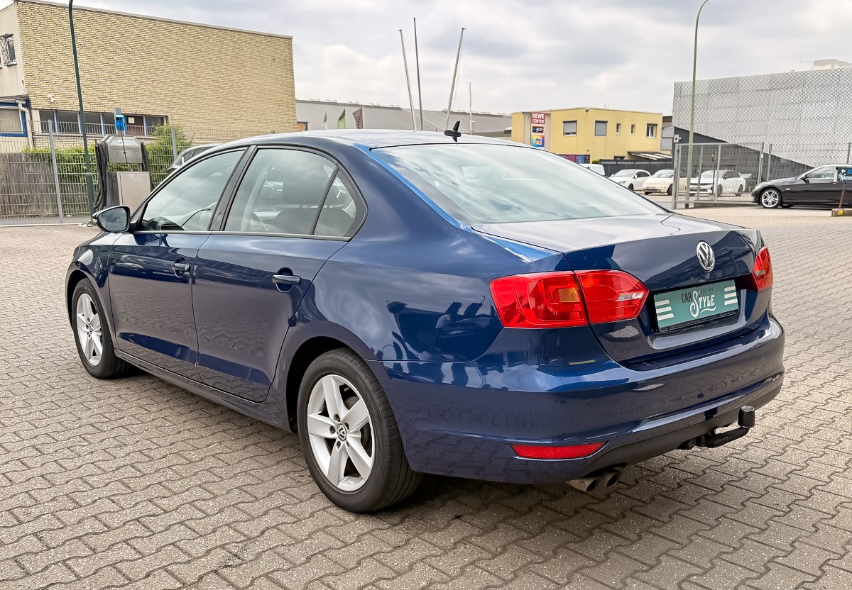 Volkswagen Jetta 2.0 TDI Comfortline.SHZ.AHK.Tempomat