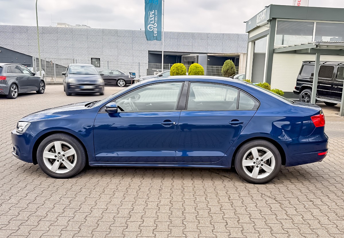 Volkswagen Jetta 2.0 TDI Comfortline.SHZ.AHK.Tempomat