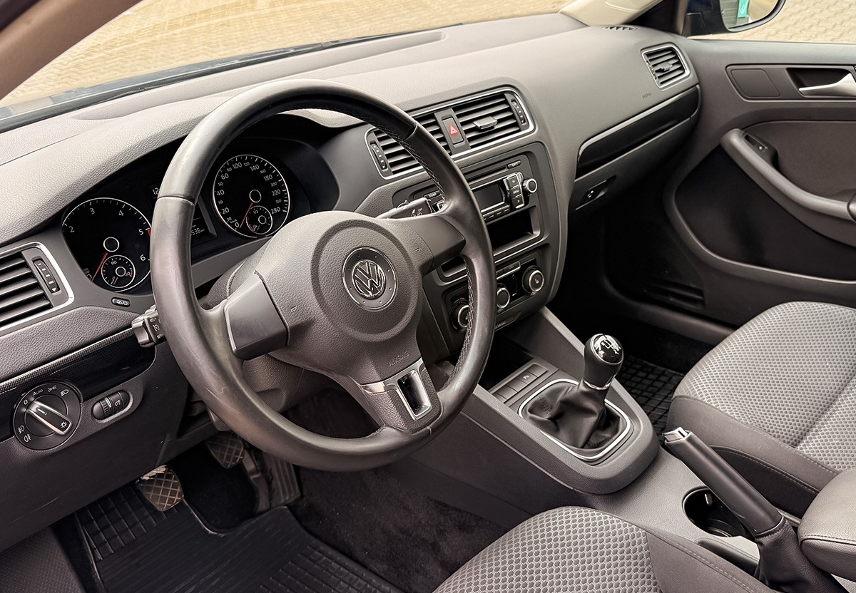 Volkswagen Jetta 2.0 TDI Comfortline.SHZ.AHK.Tempomat