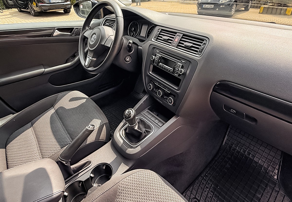 Volkswagen Jetta 2.0 TDI Comfortline.SHZ.AHK.Tempomat