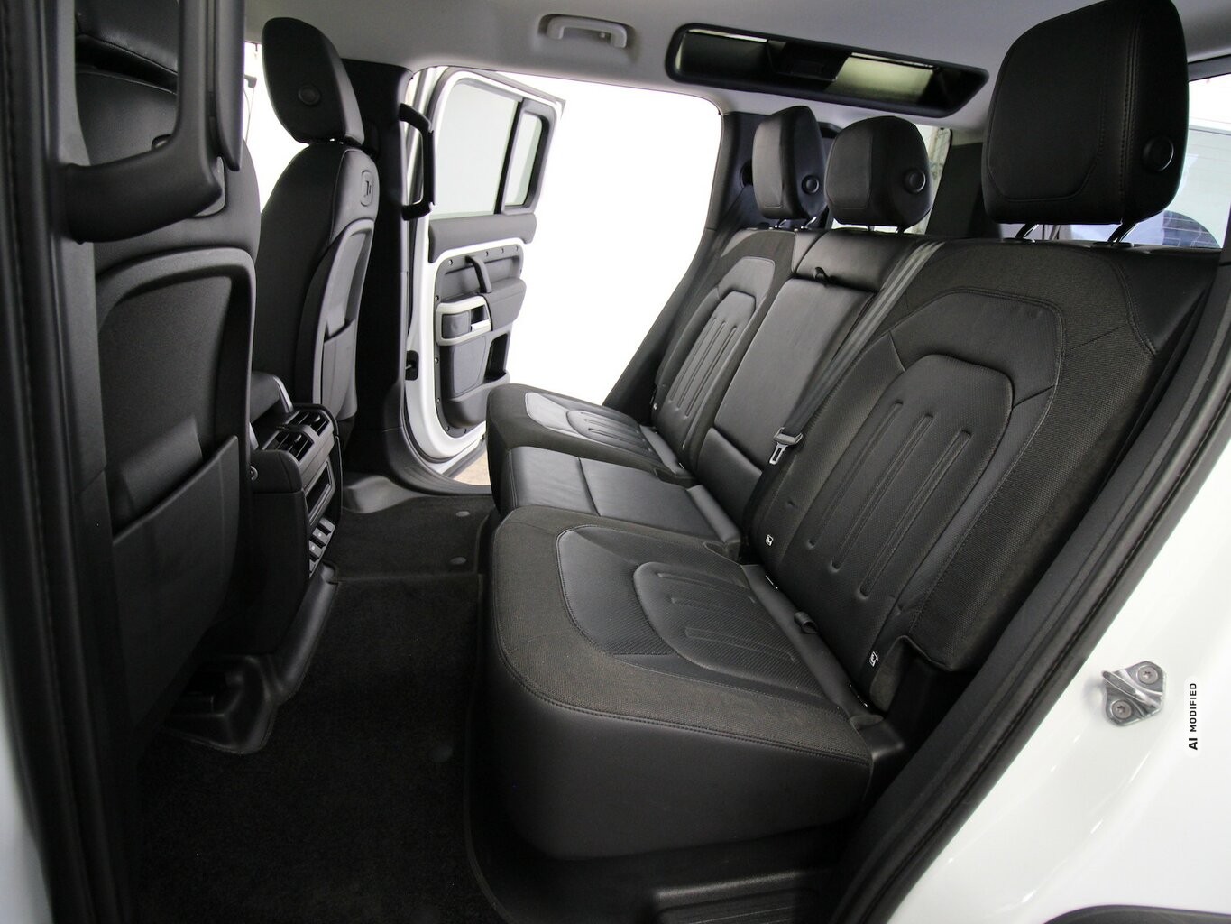 Land Rover Defender D240 2.0 SE AWD LED+AHK+PANO+MEMORY+ACC...