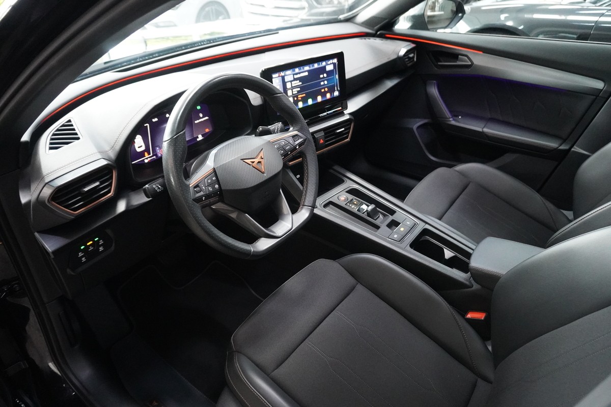 Cupra Formentor 1.5 TSI DSG LED ACC Pano R.Cam 