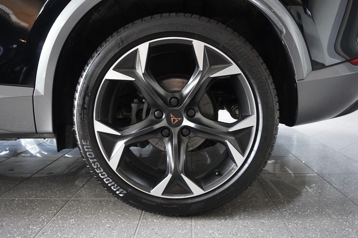 Cupra Formentor 1.5 TSI DSG LED ACC Pano R.Cam 