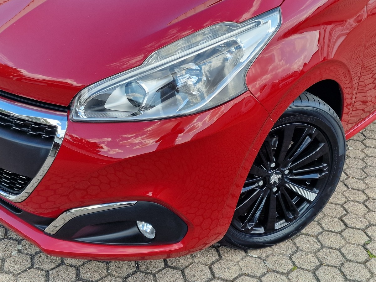 Peugeot 208  Automatik*Navi*Sportsitze*Service NEU!!