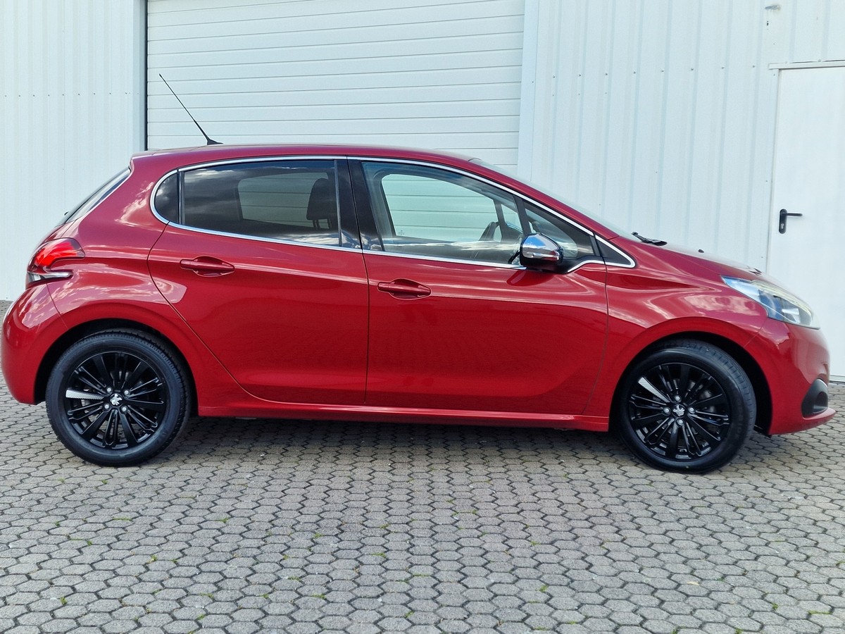 Peugeot 208  Automatik*Navi*Sportsitze*Service NEU!!