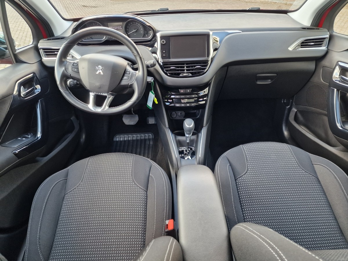 Peugeot 208  Automatik*Navi*Sportsitze*Service NEU!!