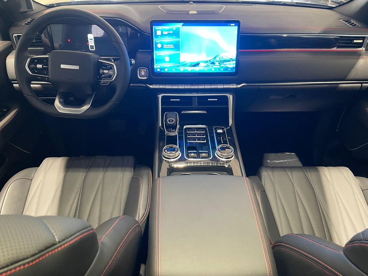 Foton 4 Ultra Sitzbelüftung Panorama Leder AHK
