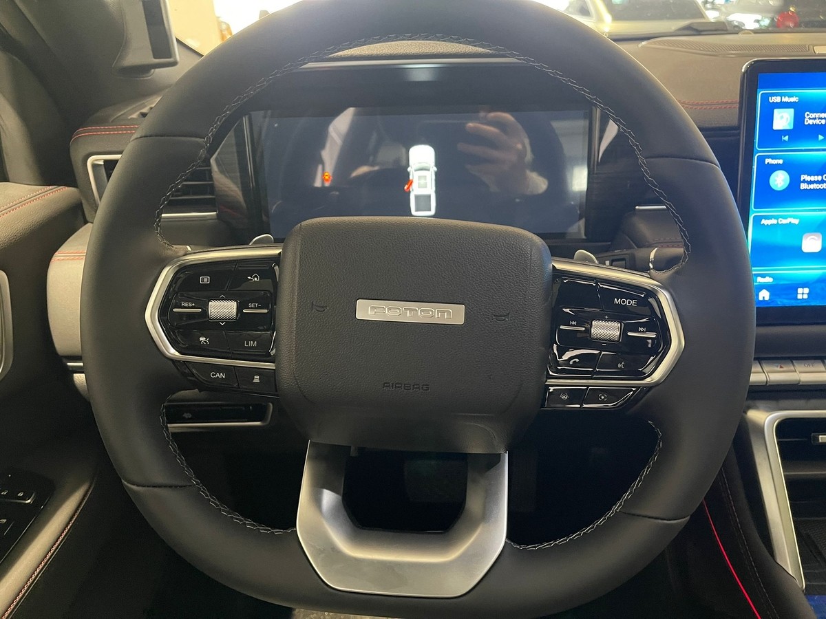Foton 4 Ultra Sitzbelüftung Panorama Leder AHK