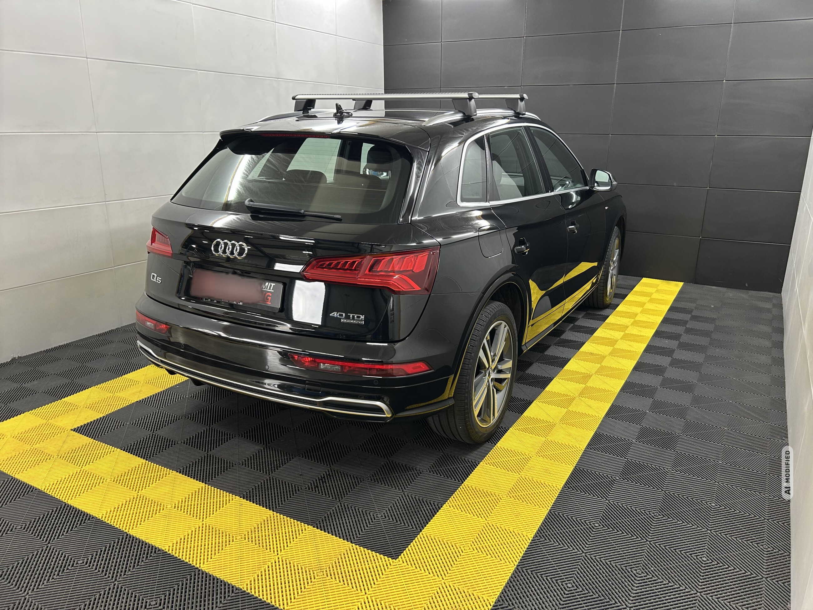 Audi Q5 40 TDI Quattro S-Line+AHK+SHZ+Massage+KAM+ACC