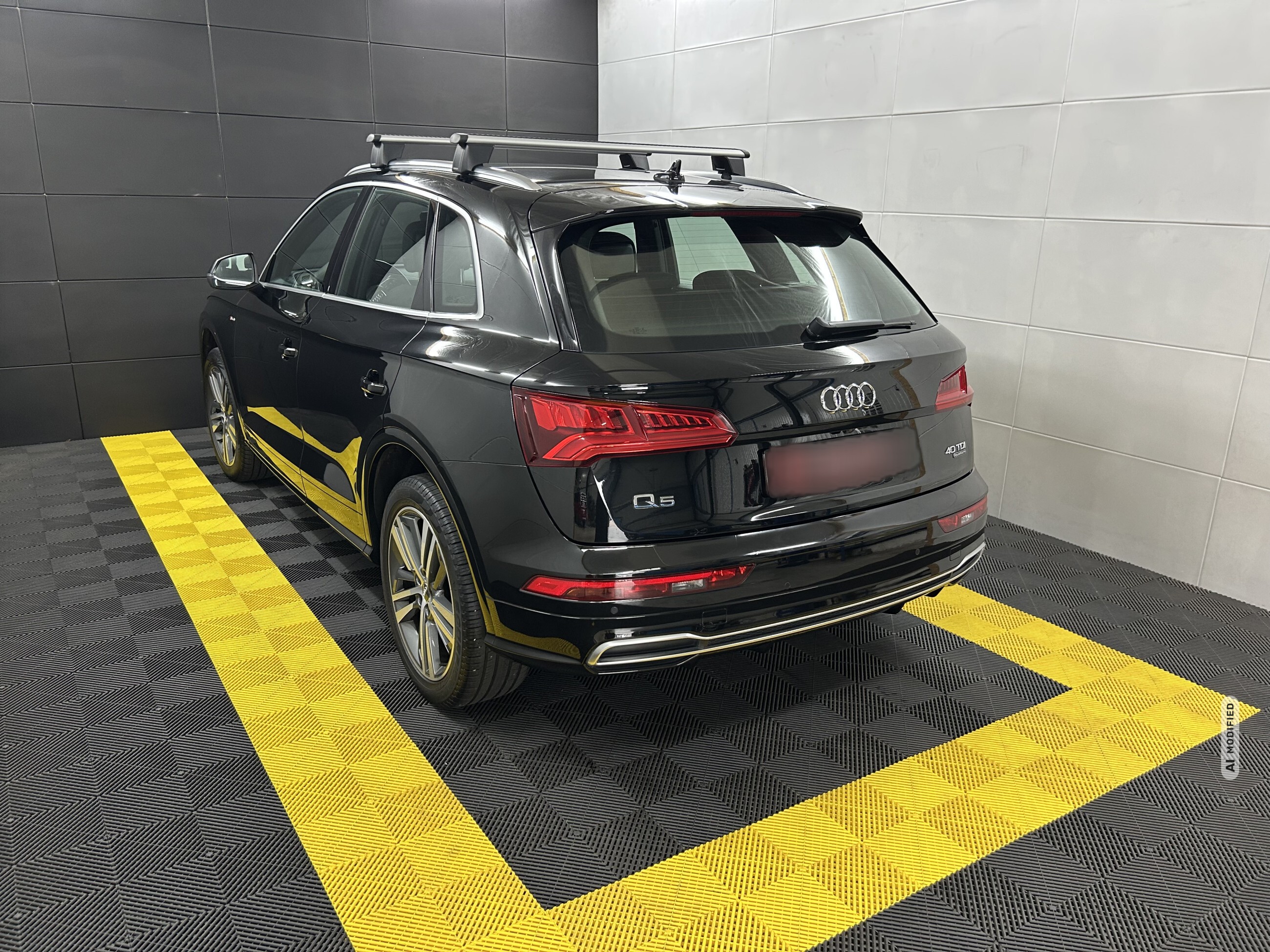 Audi Q5 40 TDI Quattro S-Line+AHK+SHZ+Massage+KAM+ACC