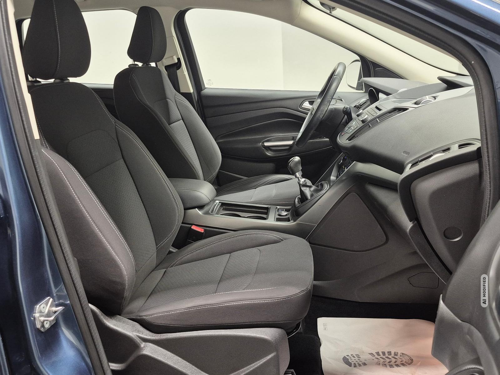 Ford Kuga Klimaaut./SHZ/Kam/Tempom./Keyless-Go/BT