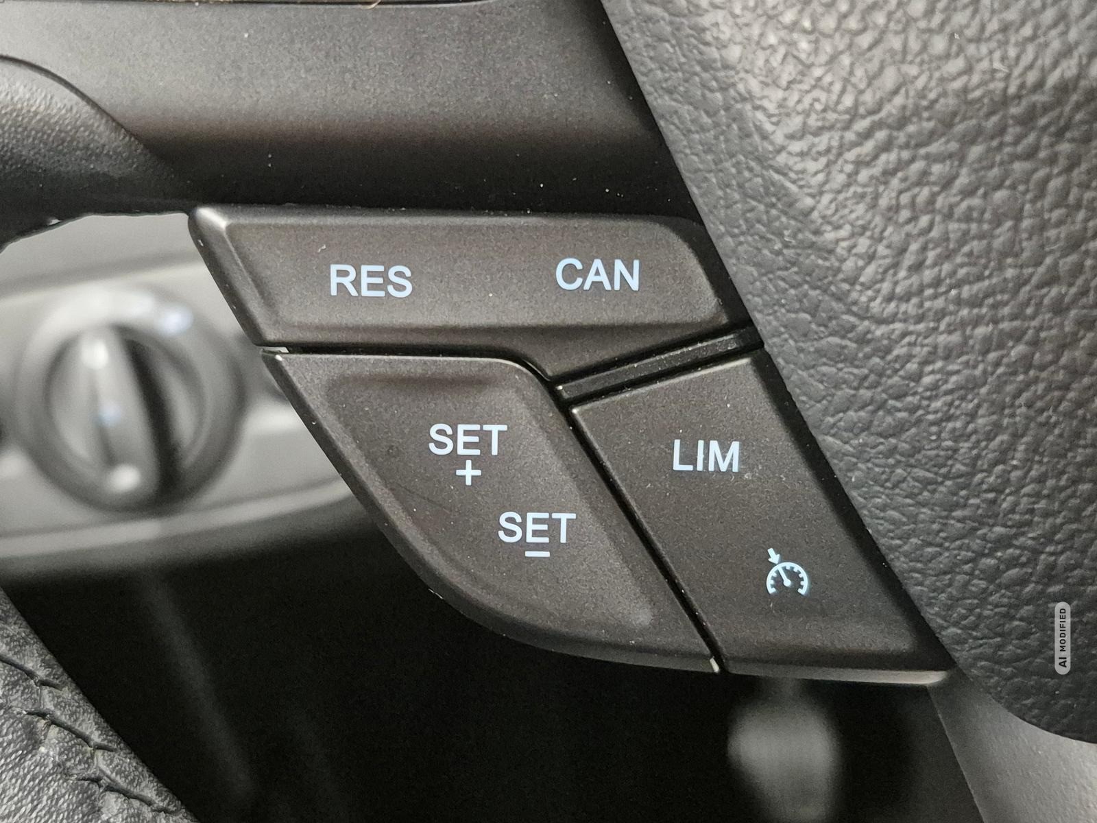Ford Kuga Klimaaut./SHZ/Kam/Tempom./Keyless-Go/BT