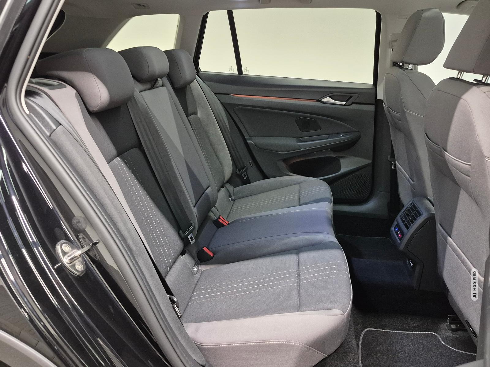 Volkswagen Golf 8 Alltrack 4M IQ-Light/HUD/Pano/H-K/AHK/DCC