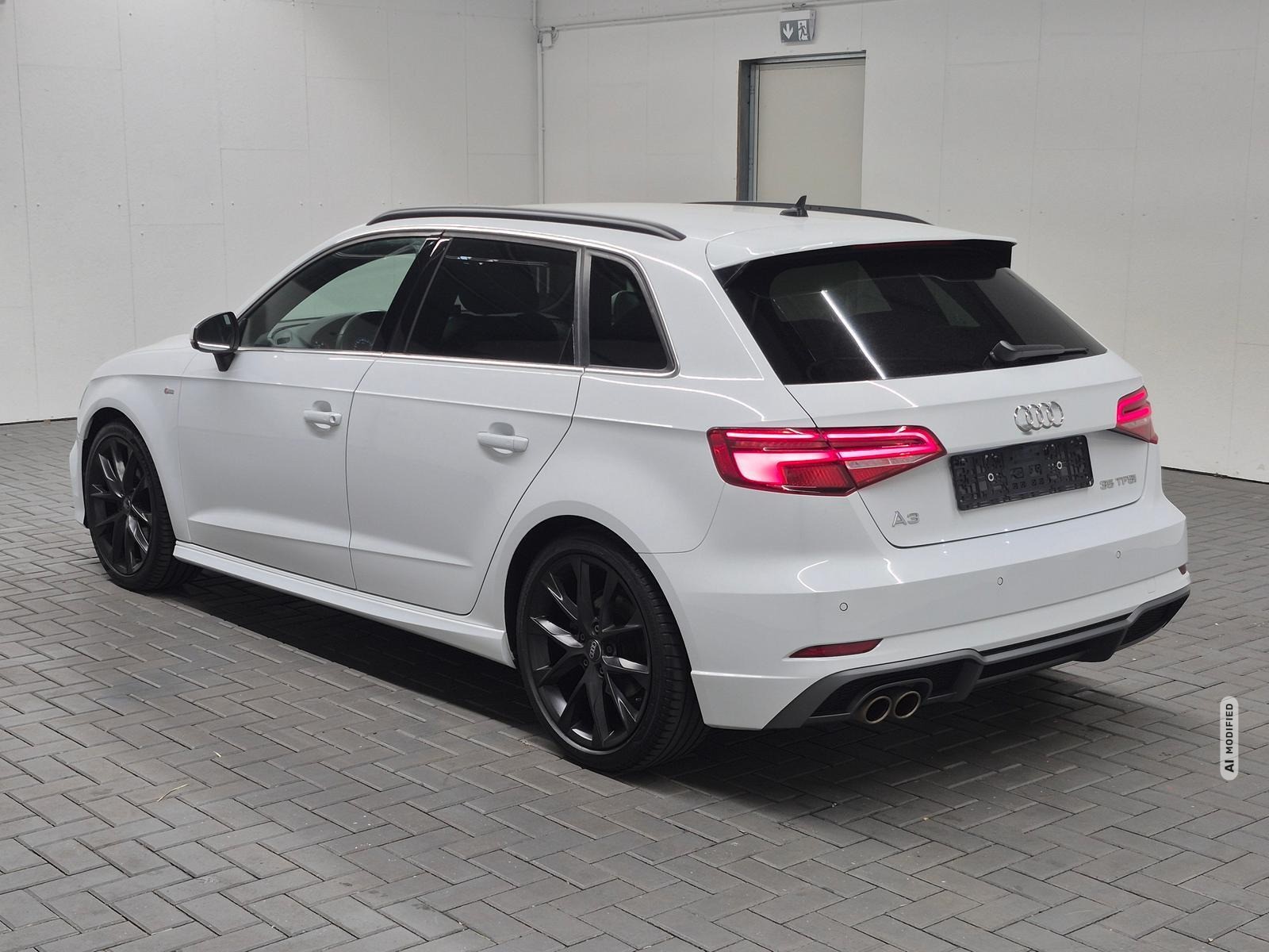 Audi A3 Sportback S-line LED/Nav/DAB/SHZ/PDC/GRA/18LM