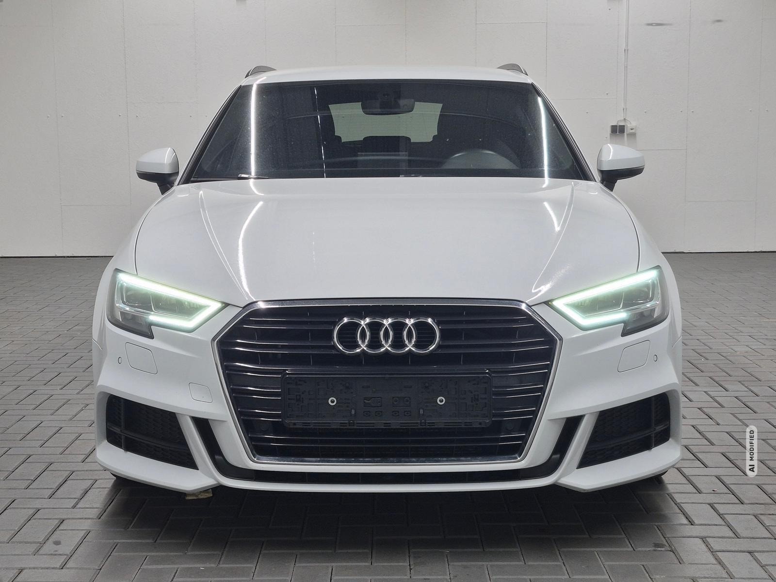 Audi A3 Sportback S-line LED/Nav/DAB/SHZ/PDC/GRA/18LM