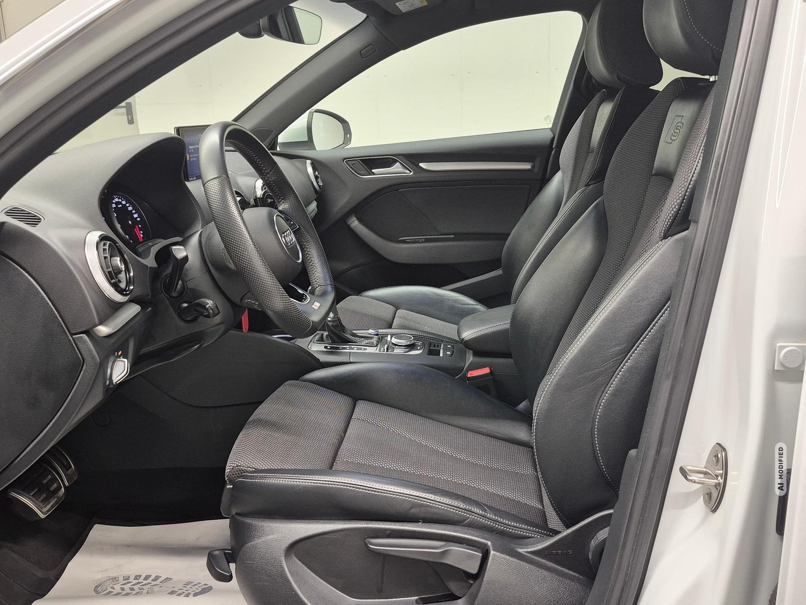 Audi A3 Sportback S-line LED/Nav/DAB/SHZ/PDC/GRA/18LM