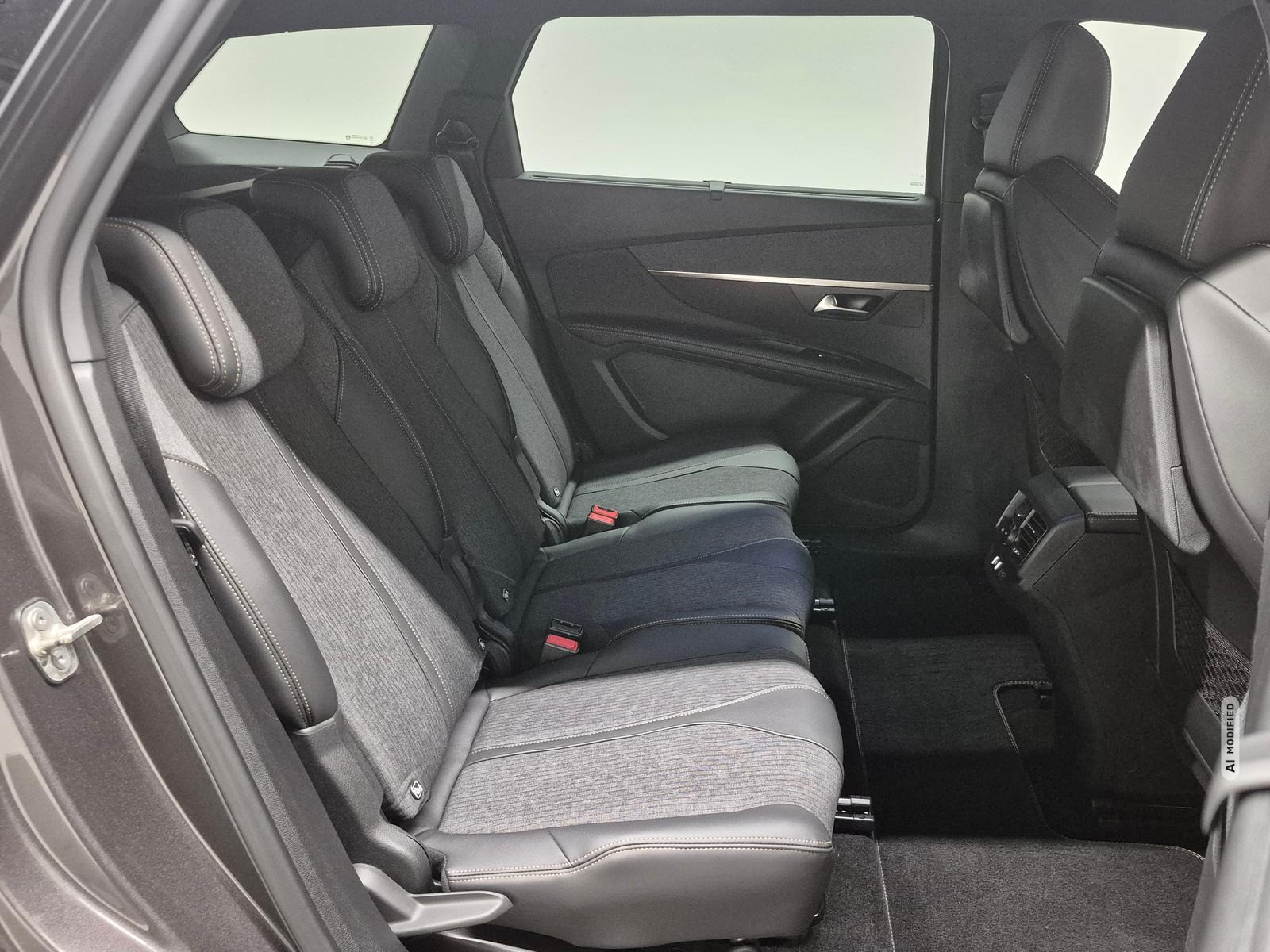 Peugeot 5008 GT-Line 7-Sitzer/LED/Navi/SHZ/Kam/ACC/18-LM