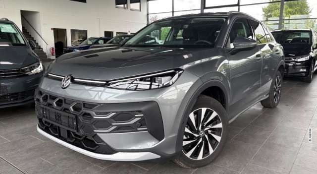 Volkswagen T-Roc 1.5 eTSI Style Navi AHK Kamera ACC SitzHZG Totwink
