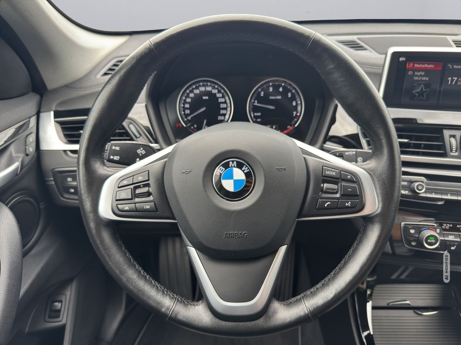BMW X1 sDrive 20 i Aut. Sport Line/RFK/Einparkh. v+h