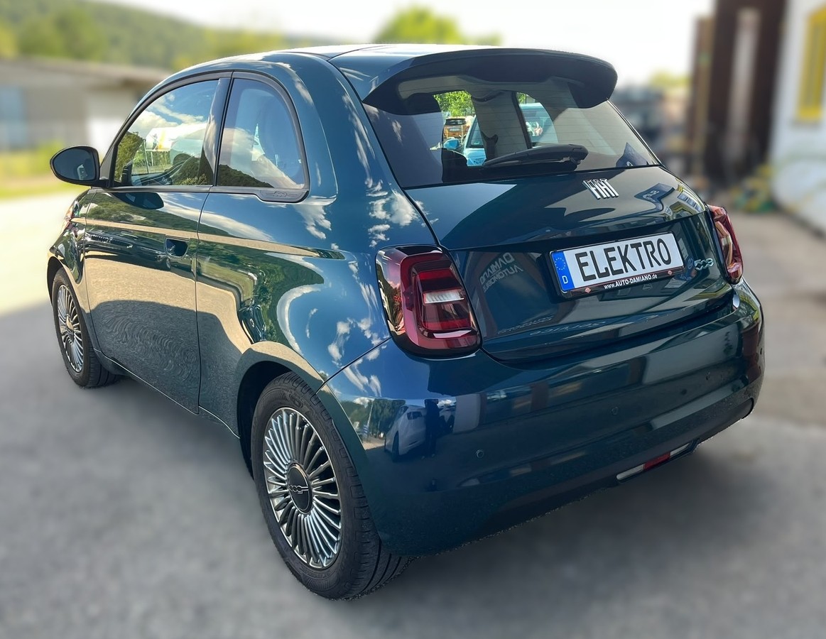 Fiat 500e 3+1 Icon (42 kWh) *Navi*Apple Carplay*Sitzheizung*