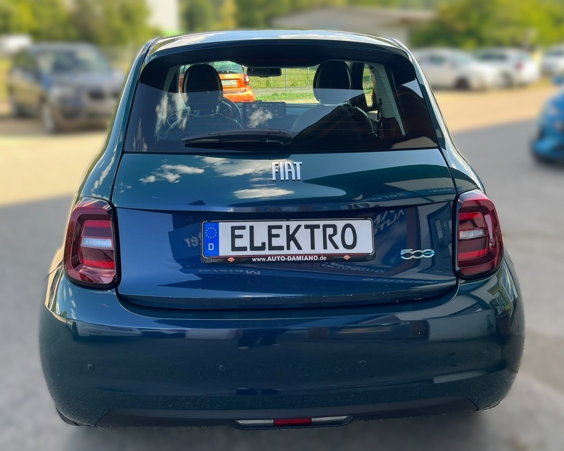 Fiat 500e 3+1 Icon (42 kWh) *Navi*Apple Carplay*Sitzheizung*