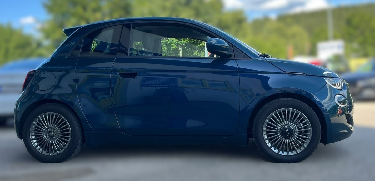 Fiat 500e 3+1 Icon (42 kWh) *Navi*Apple Carplay*Sitzheizung*