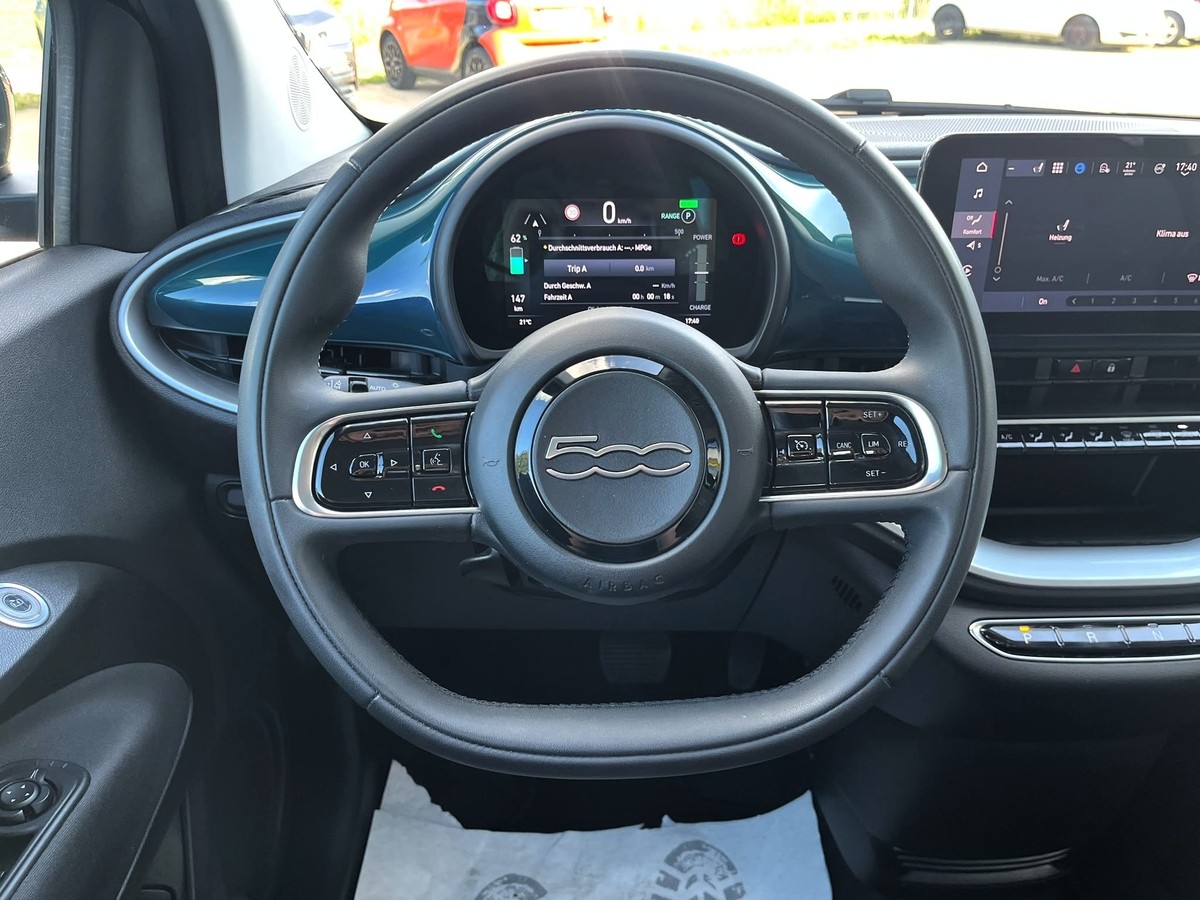 Fiat 500e 3+1 Icon (42 kWh) *Navi*Apple Carplay*Sitzheizung*