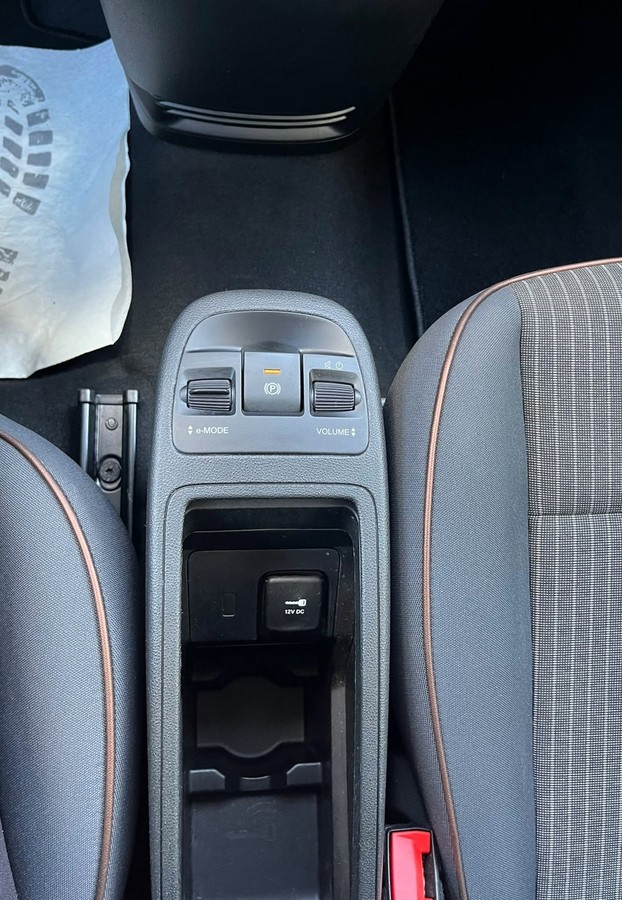 Fiat 500e 3+1 Icon (42 kWh) *Navi*Apple Carplay*Sitzheizung*