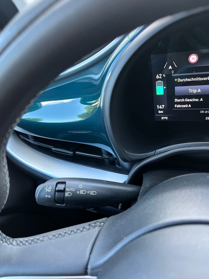 Fiat 500e 3+1 Icon (42 kWh) *Navi*Apple Carplay*Sitzheizung*