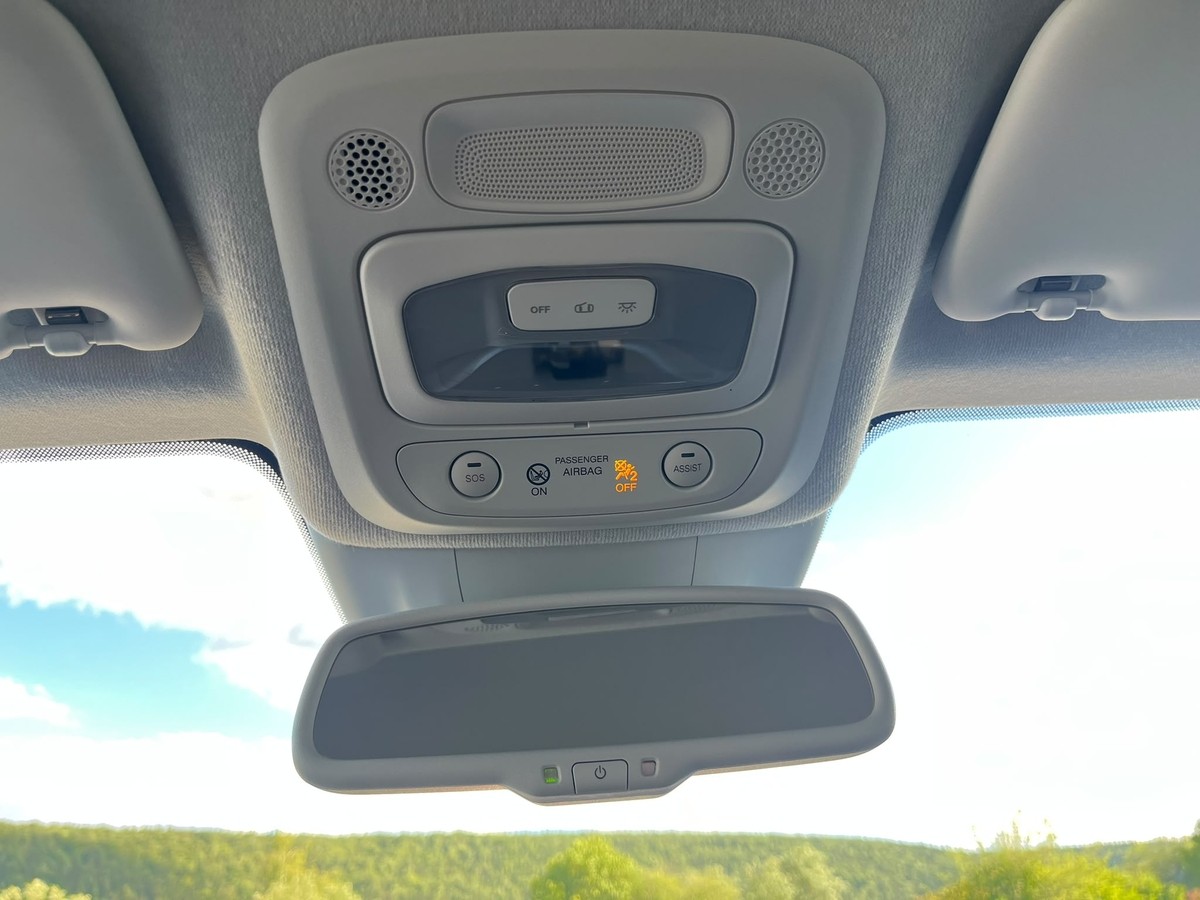 Fiat 500e 3+1 Icon (42 kWh) *Navi*Apple Carplay*Sitzheizung*