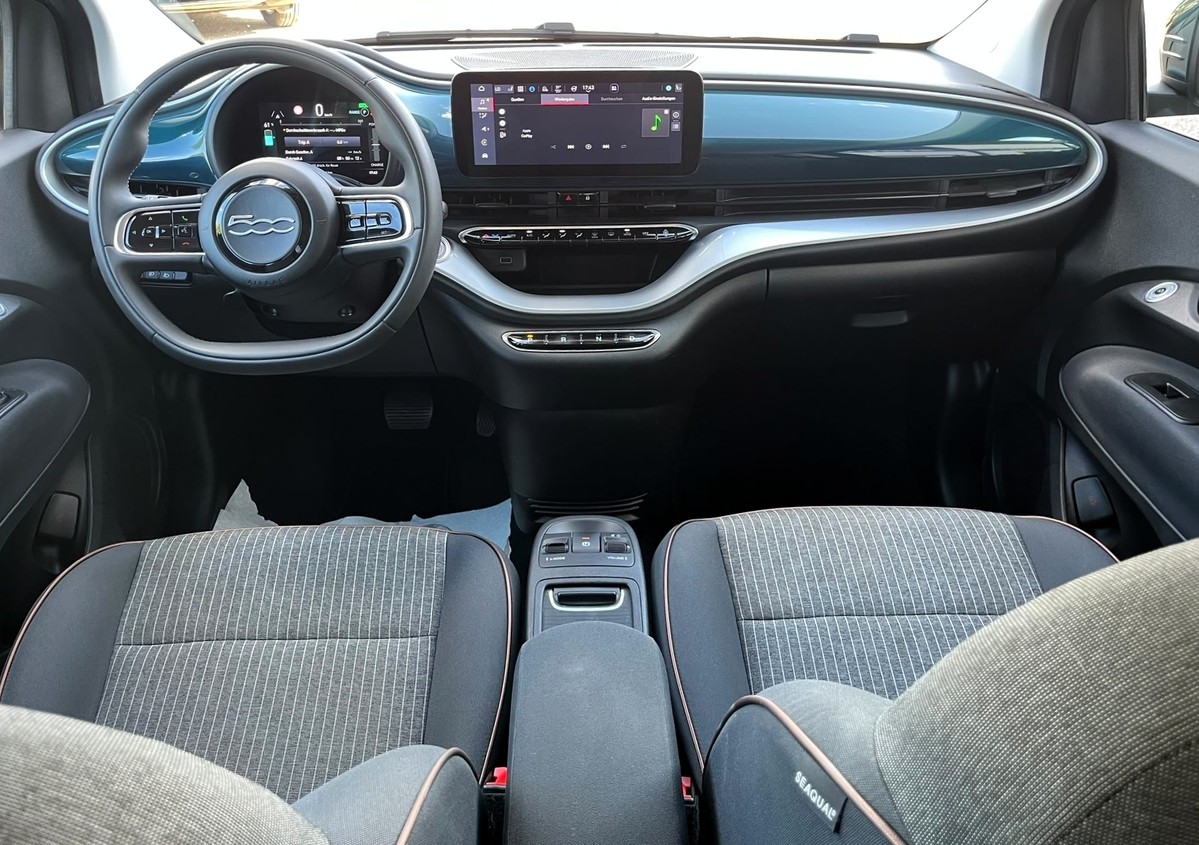 Fiat 500e 3+1 Icon (42 kWh) *Navi*Apple Carplay*Sitzheizung*