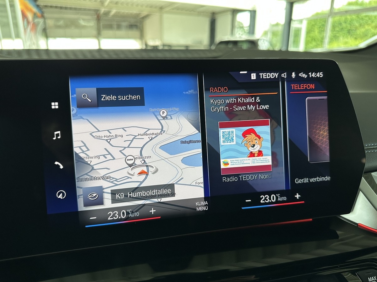BMW 220 Active Tourer M Sport AHK Pano 360° Kamera PDC Navi HK