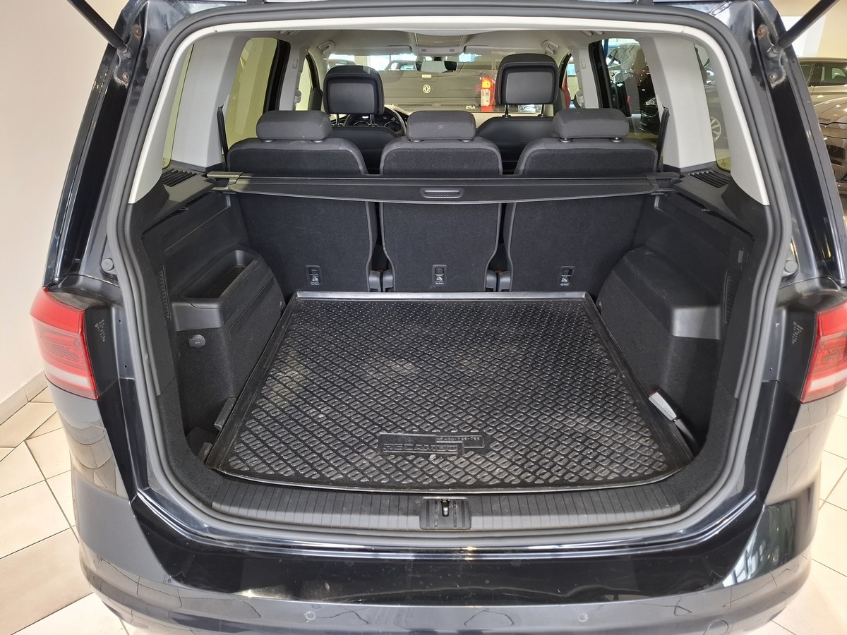 Volkswagen Touran 1.4 TSI DSG Highline LED Navi Kamera
