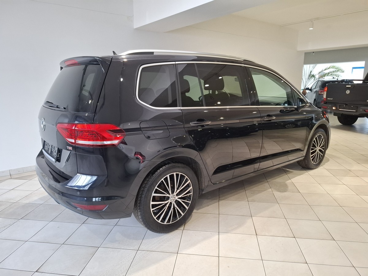 Volkswagen Touran 1.4 TSI DSG Highline LED Navi Kamera
