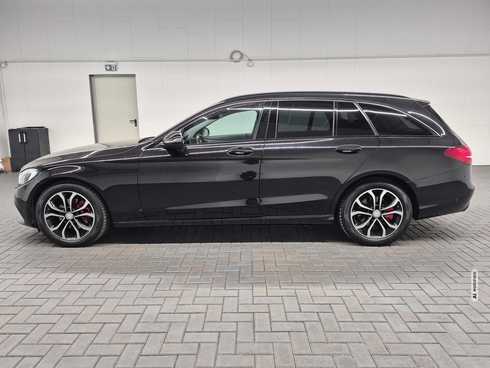 Mercedes-Benz C 220 d T Avantgarde LED/Navi/SHZ/Kam/GRA/17-LM