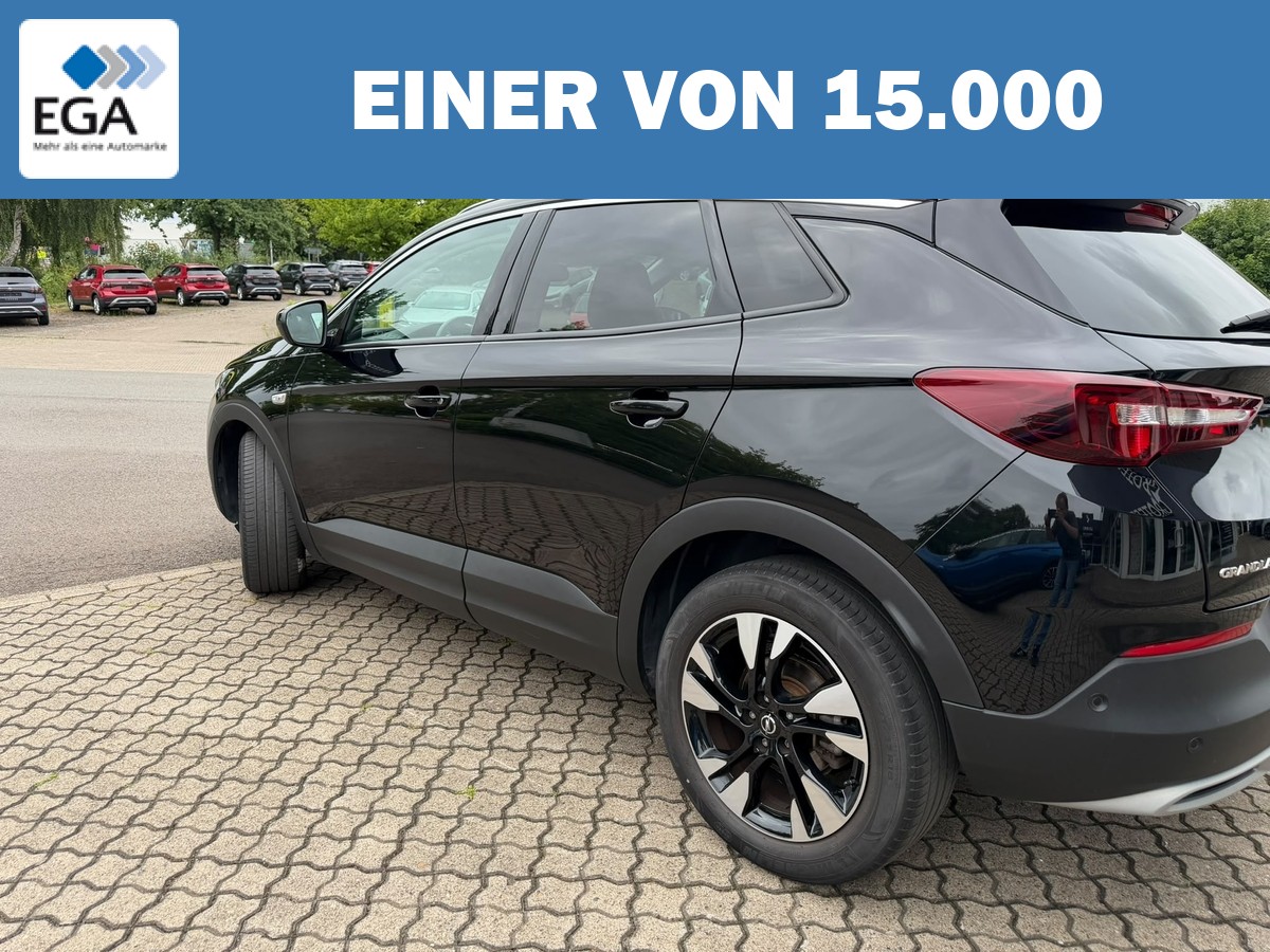 Opel Grandland X 1.2 Turbo INNOVATION + Navi