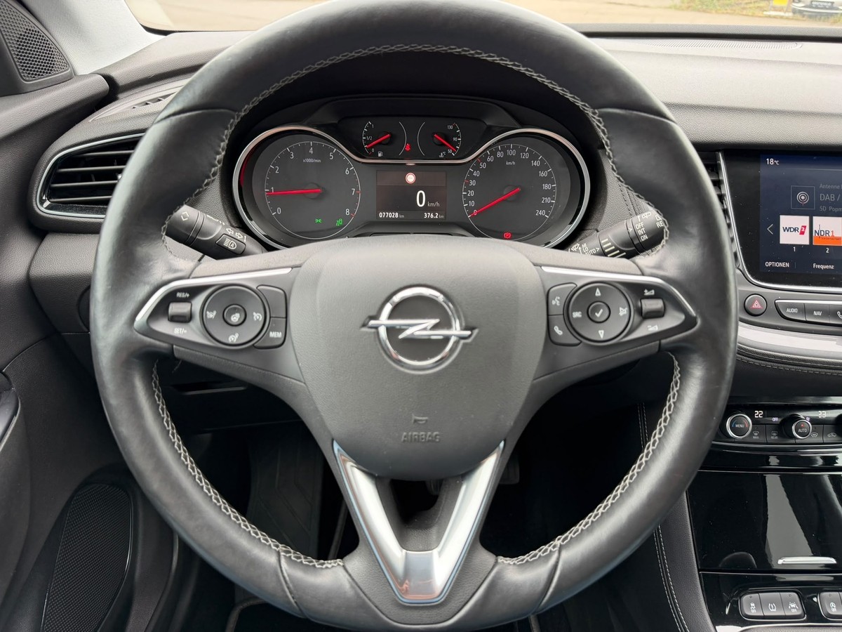Opel Grandland X 1.2 Turbo INNOVATION + Navi