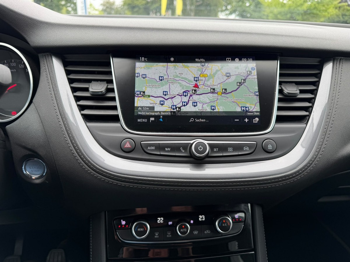 Opel Grandland X 1.2 Turbo INNOVATION + Navi