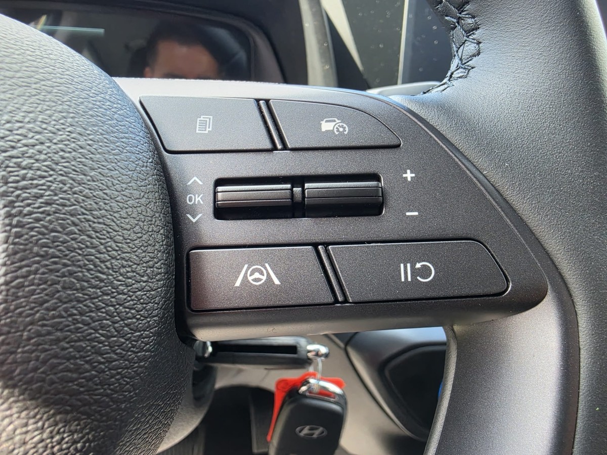 Hyundai i20 1.0 T-GDI - Automatik - Sitzhzg - Navi - PDC - R.Kam -