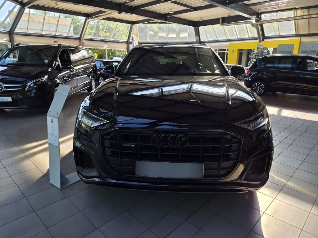 Audi Q8 50 TDI quattro tiptronic