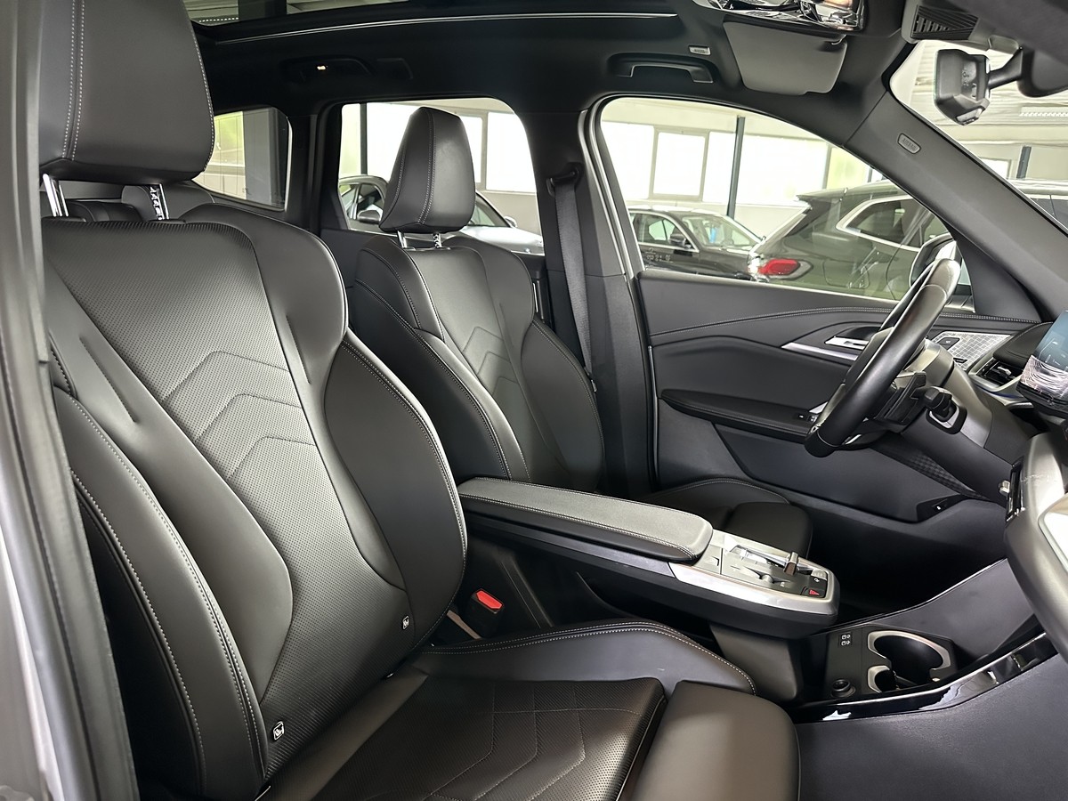BMW X1sDrive 20i MSport H/K AHK Pano Allwetter