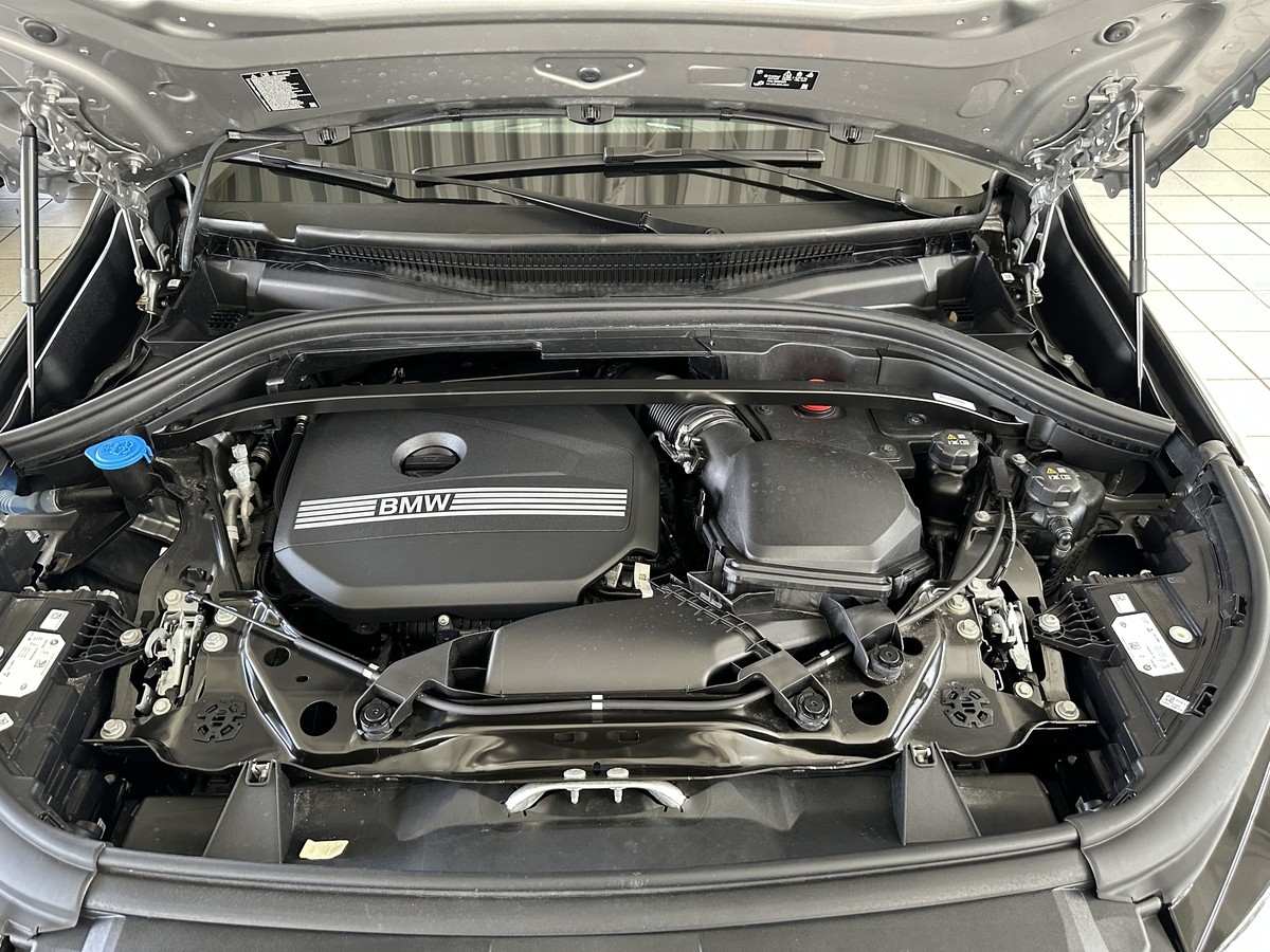 BMW X1sDrive 20i MSport H/K AHK Pano Allwetter
